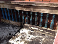 Người đàn ông tự thiêu bên mộ cha