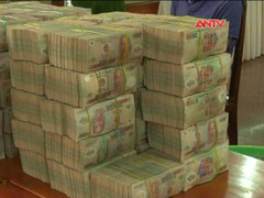 Tây Ninh: Xách vali 18,2 tỷ đồng qua biên giới