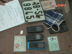 Rủ nhau vác kiếm đi 'ăn đêm'