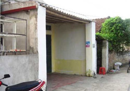 Bị điện giật chết khi đang bế con hát karaoke