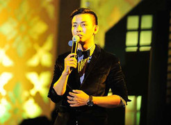 Hoài Lâm ngã bổ nhào do diễn quá sung