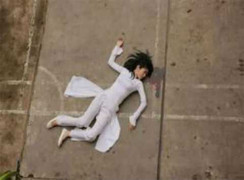 Nữ sinh viên rơi từ tầng 5 ký túc xá tử vong