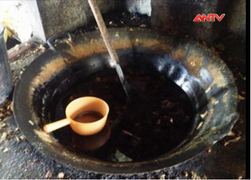 Rùng mình cảnh tái chế mỡ lợn bẩn ở Hà Nội