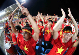 10 động tác cổ vũ kinh điển của cổ động viên VN