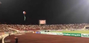 'Rừng sao' tuyệt đẹp trên sân vận động Mỹ Đình