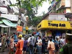 Clip: Nghẹt thở theo dõi giải cứu con tin từ tay tên cướp