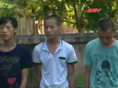 Băng cướp nhí chuyên trấn lột học sinh