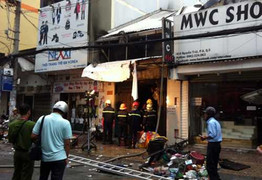 Nhà giữa Sài Gòn bốc cháy, 7 người thiệt mạng