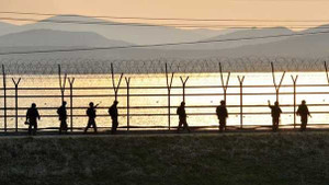 Cố bơi đến Triều Tiên gặp Kim Jong-un, một người Mỹ bị bắt