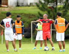 U19 Việt Nam ‘đóng cửa’ luyện công