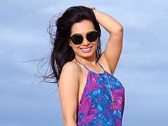 Thúy Hằng khoe sắc cùng thí sinh Miss Ngôi sao