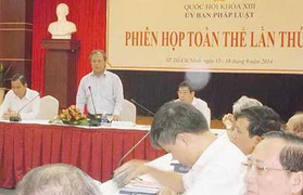 Cần quản chặt chuyện ‘đua kiếm phiếu’ bầu cử