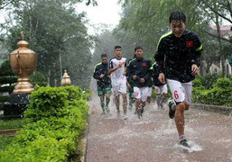 U19 Việt Nam tăng cường luyện cơ bắp