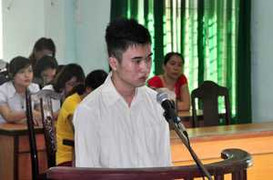 19 năm tù cho kẻ đâm chết bạn gái rồi tự sát