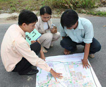 'Cò' đất tung đủ chiêu khủng bố khách hàng