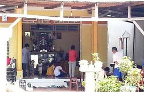 Vợ bị chồng dùng cán chổi đâm đến chết