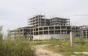 Bệnh viện 40 triệu USD cho...nghiện vào chích hút