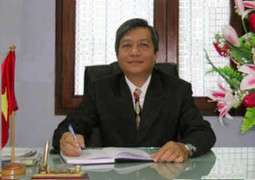 Học sinh bức xúc, hiệu trưởng giải thích từng khoản thu