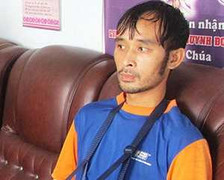 Bị trộm chó chém gần lìa bàn tay