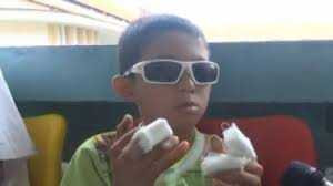 Đồ chơi Trung Quốc phát nổ khiến bé trai cụt 3 ngón tay