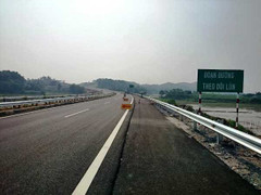 Cao tốc dài nhất VN nứt toác: Bộ Xây dựng vào cuộc