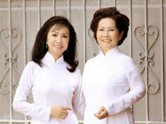 Phương Dung, Trang Mỹ Dung diện áo dài về thăm trường