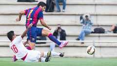 Kình địch U19 Việt Nam bị Barca B vùi dập