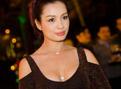 Siêu mẫu Thúy Hằng: 'Làm từ thiện là một đam mê'