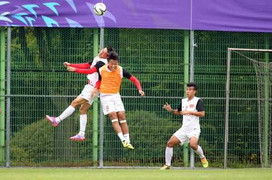 Olympic Việt Nam luyện chiêu độc chống Olympic UAE