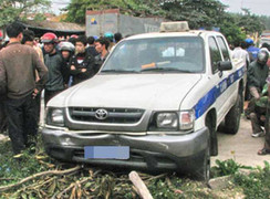 Va chạm xe CSGT, nữ sinh lớp 9 nguy kịch