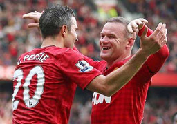 Rooney, Van Persie thi nhau lập công cho Man Utd