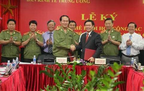 Ban Kinh tế Trung ương và Bộ Công an ký Quy chế phối hợp công tác