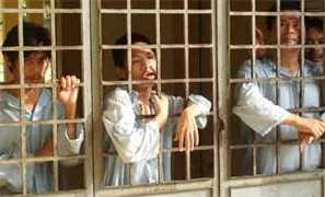 Nghiện thuốc ho, nhiều thiếu niên Sài Gòn bị tâm thần