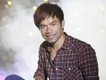 Yasuy bị chỉ trích dữ dội khi thừa nhận có con rơi