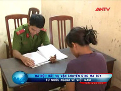 Nữ quái Indonesia nhồi 5 kg ma túy trong truyện tranh