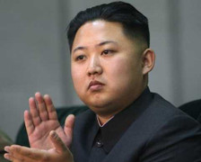 Báo Hàn: Ông Kim Jong-Un vừa phẫu thuật mắt cá chân