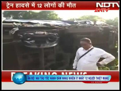 Clip: Hai tàu tốc hành đâm nhau, 12 người thương vong