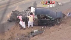 Video: Camry drift hỏng, 4 người suýt mất mạng