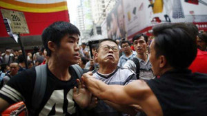 Sinh viên Hong Kong ra điều kiện với cảnh sát