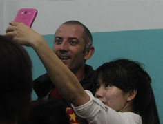 Tin sáng 5/10: Thầy Giôm ‘cầu xin’ CĐV Việt Nam