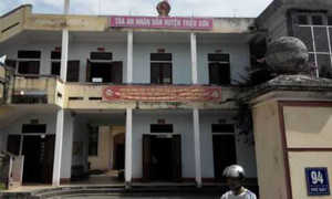 Quan toà 'làm tiền' bị cáo: Bắt giam thư ký tòa án