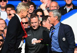 Xô xát với Mourinho, Wenger chẳng mảy may hối tiếc