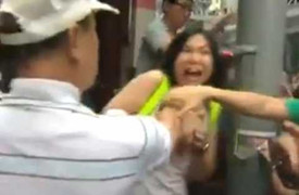 Nữ sinh biểu tình Hong Kong bị quấy rối tình dục