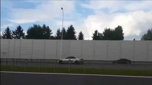 Clip: Ôtô đi giật lùi trên cao tốc