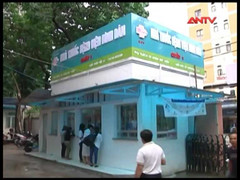 Bác sĩ kê toa thuốc 'khủng' với giá 'cắt cổ'