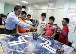 Học sinh Đà Nẵng hồi hộp chờ cuộc thi Robotics 2014