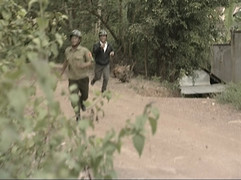 Video: Cả thôn truy bắt kẻ trộm trong đêm