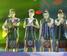 X Factor: F Band độc đáo trong liên khúc về Tây Nguyên