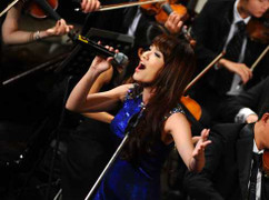 Nhật Thủy trình diễn trong Festival Âm nhạc Á - Âu