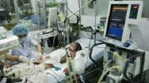 Cứu sống cháu bé ói ra máu, tổn thương gan nặng